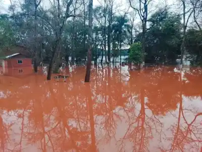 El río Uruguay alcanzó los 10,75 metros en Panambí y ya inició el descenso