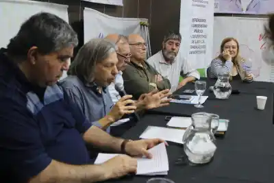 ¿Se viene un nuevo paro? Docentes universitarios exigen un 28,5% más y denuncian desacato