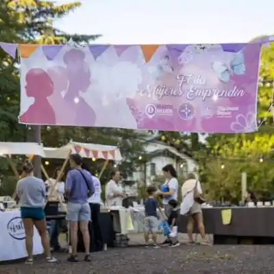 Esta tarde vuelve la Feria Mujeres Emprenden a Villa General Belgrano: ¿qué productos se podrán encontrar?