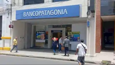 Banco Patagonia multado con más de $12 millones por cobros indebidos a clientes tucumanos