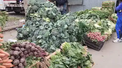 Ya no venden por mayor: la crisis obligó a cambiar las reglas en la Feria de Palpalá