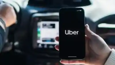 Bariloche: Walter Cortés firmó la reglamentación para Uber y otras apps de transporte