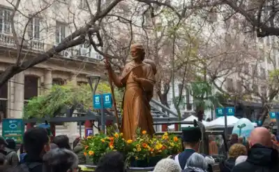 Mendoza paralizada: la tradición que une fe, temblores y un feriado que pocos se animan a romper