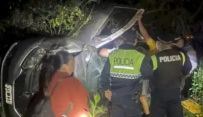 Conductora volcó en ruta 38 al intentar cambiarse de ropa mientras manejaba