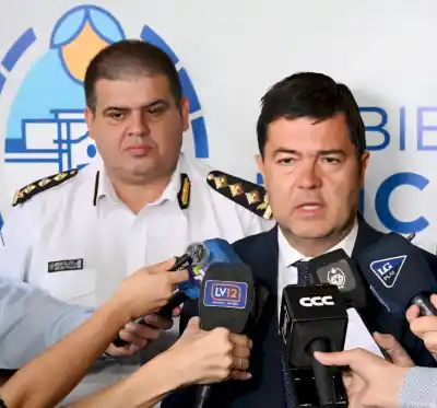 Gamboa y Girvau defendieron el accionar policial tras allanamientos y caso de corrupción