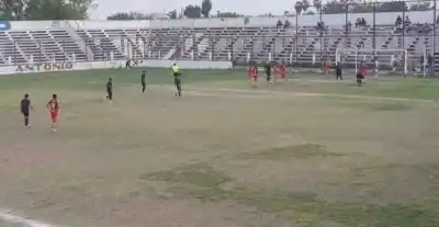 Con goles de Facundo Cruz y Matías Romero Ñuñorco ganó de visitante