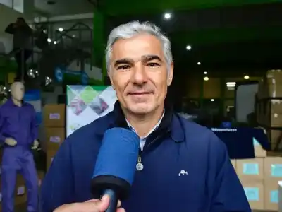 El plan textil que nació para hacer guardapolvos y hoy mueve la economía de 16 pueblos