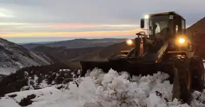 Hasta dónde podés llegar en auto por la nieve en Mendoza: las rutas habilitadas y las restricciones