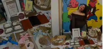 Guardaba entradas y etiquetas: la pasión de su infancia que hoy es un emprendimiento en San Juan