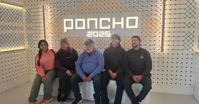 Familias enteras y mascotas invadieron el Poncho: lo que pasó en los primeros minutos de la apertura