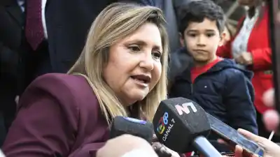 El desfile que emocionó a Norma Fuentes: ¿qué destacó la intendenta en el 473° aniversario de Santiago?