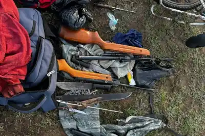 Tres cazadores furtivos fueron sorprendidos por la policía en un campo de Ituzaingó