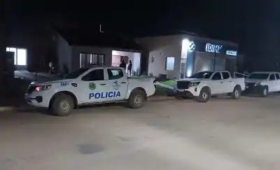 Allanaron una casa y un auto en Arauz: lo que hallaron sorprendió a los efectivos