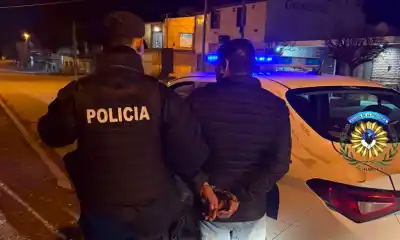 Pelea a la salida de un bar en Trelew: un hombre apuñalado y un detenido