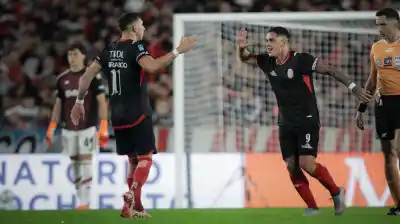 El gesto de un ex Boca que enfureció a los hinchas de River en el Monumental