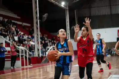 Final del Mini femenino: Corrientes y FeBAMBA se juegan todo este domingo