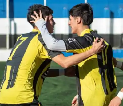 El Aurinegro no afloja: triunfazo que lo deja solo en la cima y enciende la previa del clásico