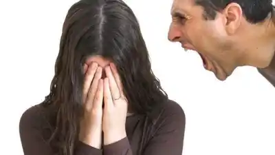 Agredió a su novia de 18 años en la rotonda de Los Terebintos y lo atraparon