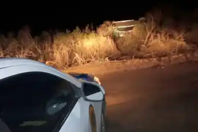 Perdió el control y volcó en un camino de ripio: las graves lesiones que sufrió