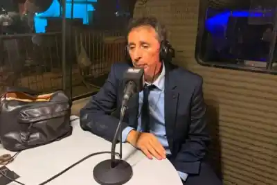 Volvió al escenario que lo vio nacer: Dany Hoyos emocionó a Santiago con un show histórico