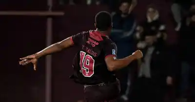 En La Fortaleza: el gol de un colombiano que encendió las alarmas en el Ciclón