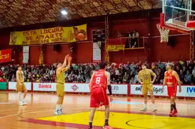 A las 20.30, Mitre recibe a Tokio en un duelo que puede definir la serie
