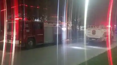 Un local de productos eléctricos ardió en Aconquija al 700: los bomberos evitaron una tragedia
