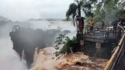 El imponente espectáculo que ofrecen las Cataratas y que pocos pueden ver