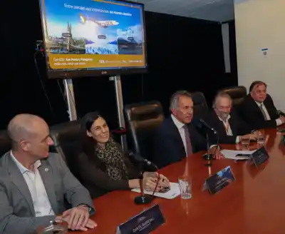 Scioli revela cifra récord de turistas no limítrofes y anuncia nueva ruta aérea a la Patagonia