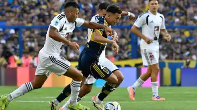 El plan del Vasco para dar el golpe en el debut del Clausura: los cambios que prepara Boca ante Riestra