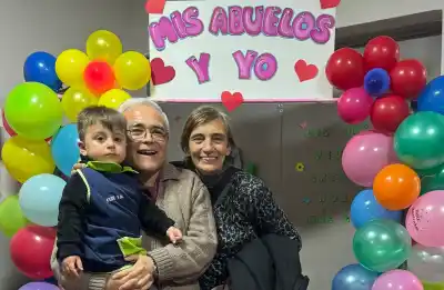 El emotivo desayuno que unió a abuelos y nietos en un CDI de San Luis