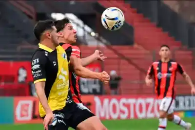 El insólito desafío de Patronato: jugar en la única cancha de césped sintético de la Primera Nacional