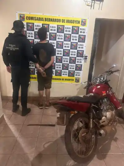 Lo asaltaron con un machete, le robaron la moto y la Policía lo atrapó en un operativo cerrojo