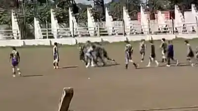 Trompadas y corridas en un partido juvenil: la pelea que avergonzó al fútbol tucumano
