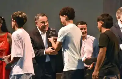 La Provincia reconoció a 150 jóvenes líderes de todo Tucumán en el Teatro San Martín