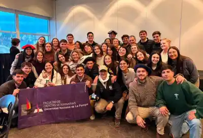 La Facultad de Veterinarias de la UNLPam arrasó en Palermo: el premio que se llevó y quién fue el mejor