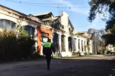 Cadenas y candados: el conflicto judicial que dejó sin deportes a cientos en el Complejo Avellaneda
