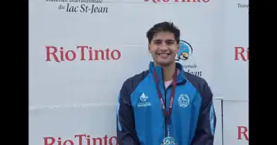 Nadador santacruceño sorprendió en Canadá: logró un podio en una de las pruebas más duras del mundo