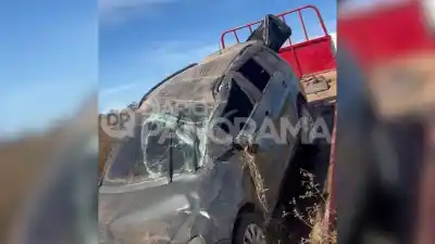 Regresaba de un baile en Río Viejo y terminó volcando en la Ruta 1: el auto quedó destruido