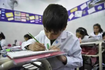 Vuelven las aulas en Salta: cronograma y novedades para 450 mil alumnos