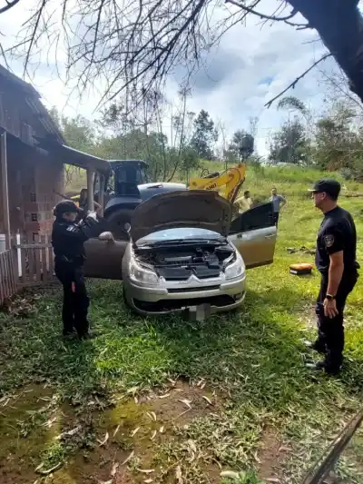 Hallaron el auto que atropelló y mató a un motociclista en Panambí: el conductor habría escapado a Brasil