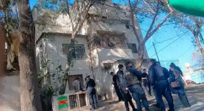 Un vecino se convirtió en héroe tras rescatar a una nena de 4 años que su madre habría arrojado desde un edificio