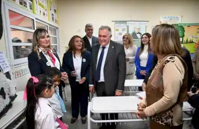 Jaldo extiende el bono navideño a docentes privados y policías retirados