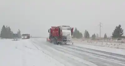 No te arriesgues: la Ruta 40 está bajo nieve y piden no circular entre Esquel y El Bolsón