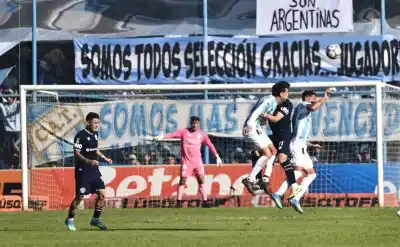 Solidez defensiva, aplomo juvenil y un gol que se niega: el análisis uno por uno del empate de Atlético Tucumán