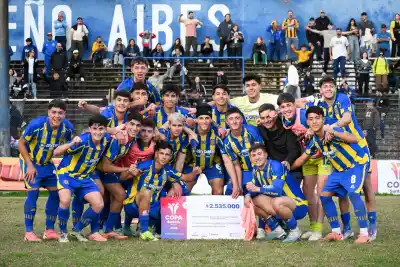 El Canalla sufrió pero lo dio vuelta: Central eliminó a Argentino por penales y está en cuartos