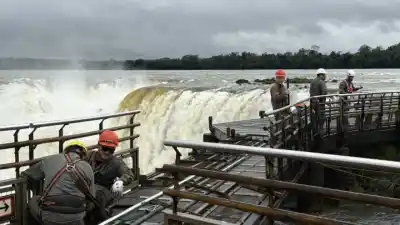 Tras la crecida del río Iguazú, habilitan el circuito Garganta del Diablo este lunes