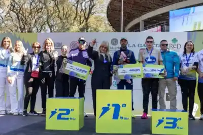 La “SMT Corre” rompió récords: 1.800 inscriptos y un clima de fiesta total en las calles de la Capital