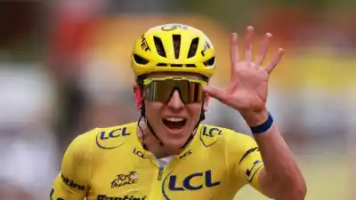El momento que Pogacar convirtió en historia: quinto Tour y récord igualado