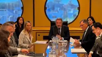 El vuelo privado que desnuda una trama de favores: investigan a dos camaristas por dádivas